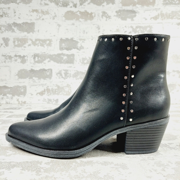New BP. Wylie Black Faux Leather Studded Bootie  W797 - Picture 1 of 12